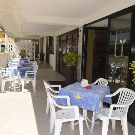 Hotel Karin Marebello ภายนอก รูปภาพ
